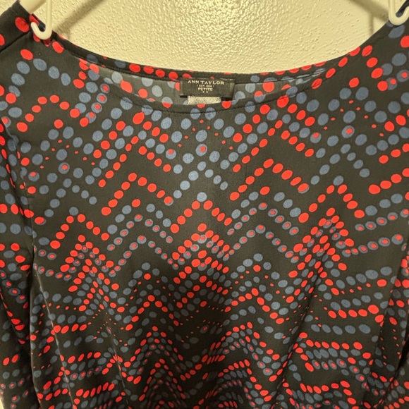 Anne Taylor (Petite) Polka Dot blouse - size SP - Picture 6 of 7